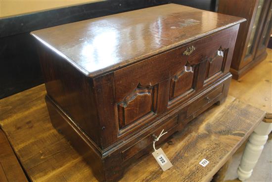 19C Welsh oak coffer bach